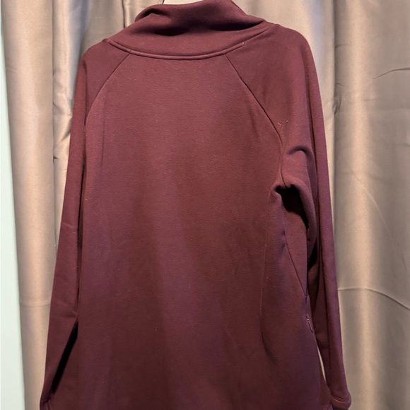 Asymmetrical Athleta top - Picture 6 of 6